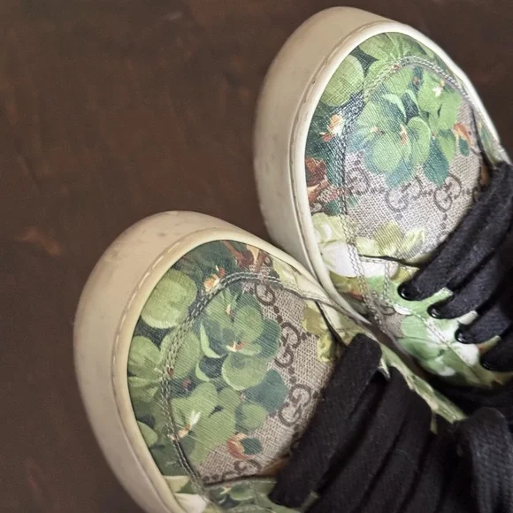 Gucci sneakers